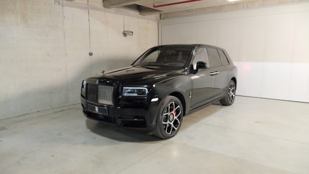 rolls-royce-cullinan-black-badge