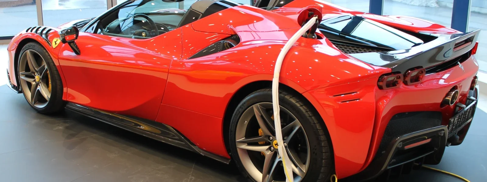 ferrari-sf90-spider