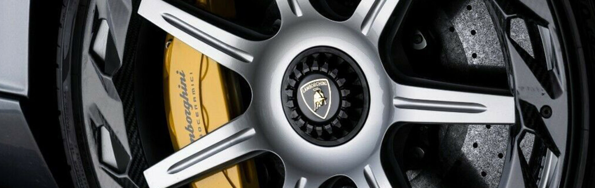 lamborghini-aventador-s-lp740-4-nero-design-mansory