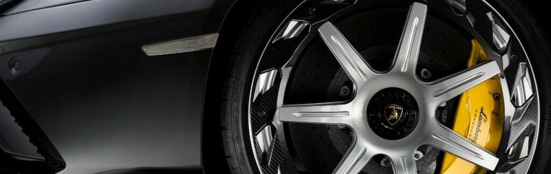 lamborghini-aventador-s-lp740-4-nero-design-mansory