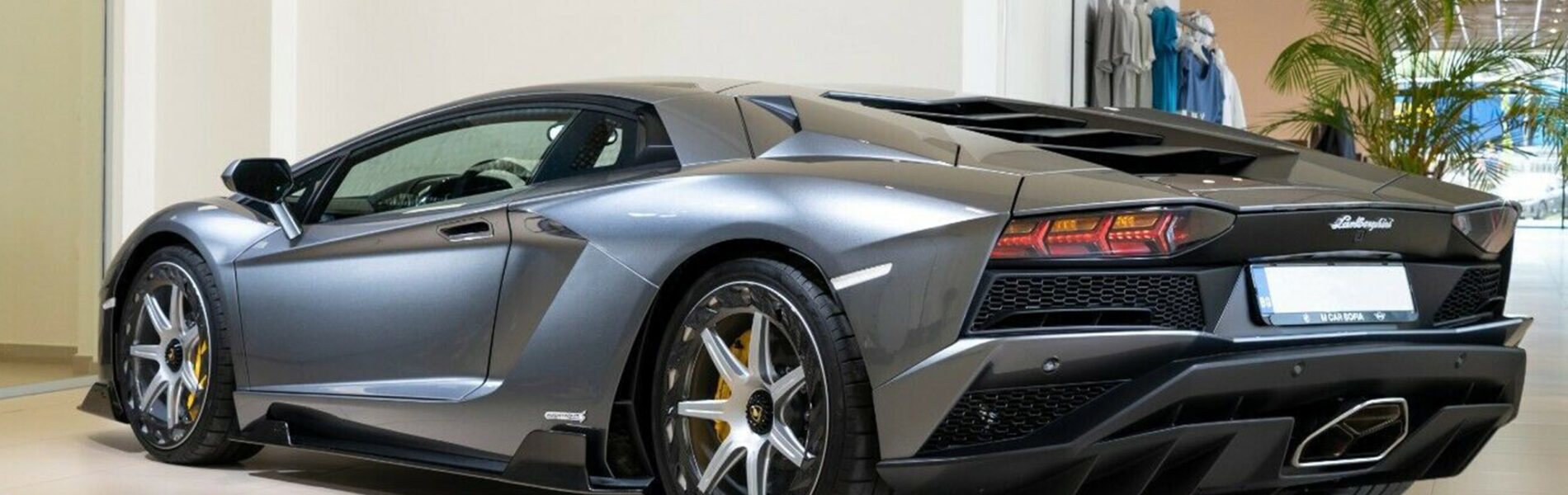 lamborghini-aventador-s-lp740-4-nero-design-mansory