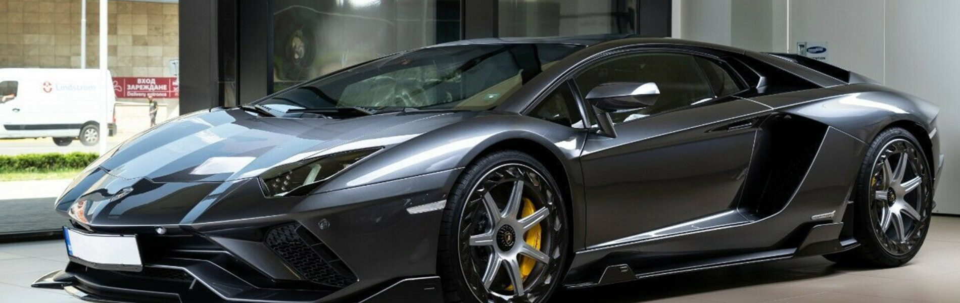 lamborghini-aventador-s-lp740-4-nero-design-mansory