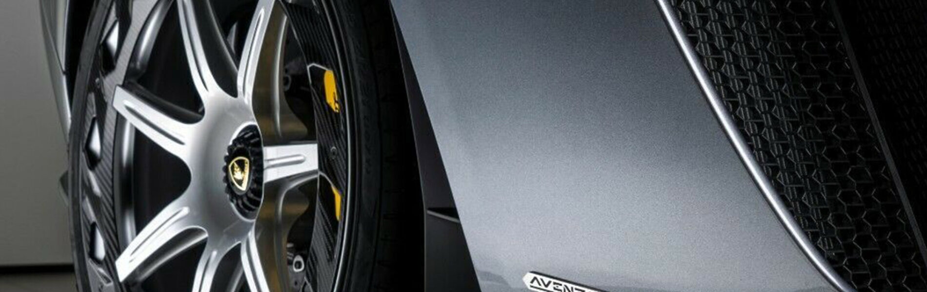 lamborghini-aventador-s-lp740-4-nero-design-mansory
